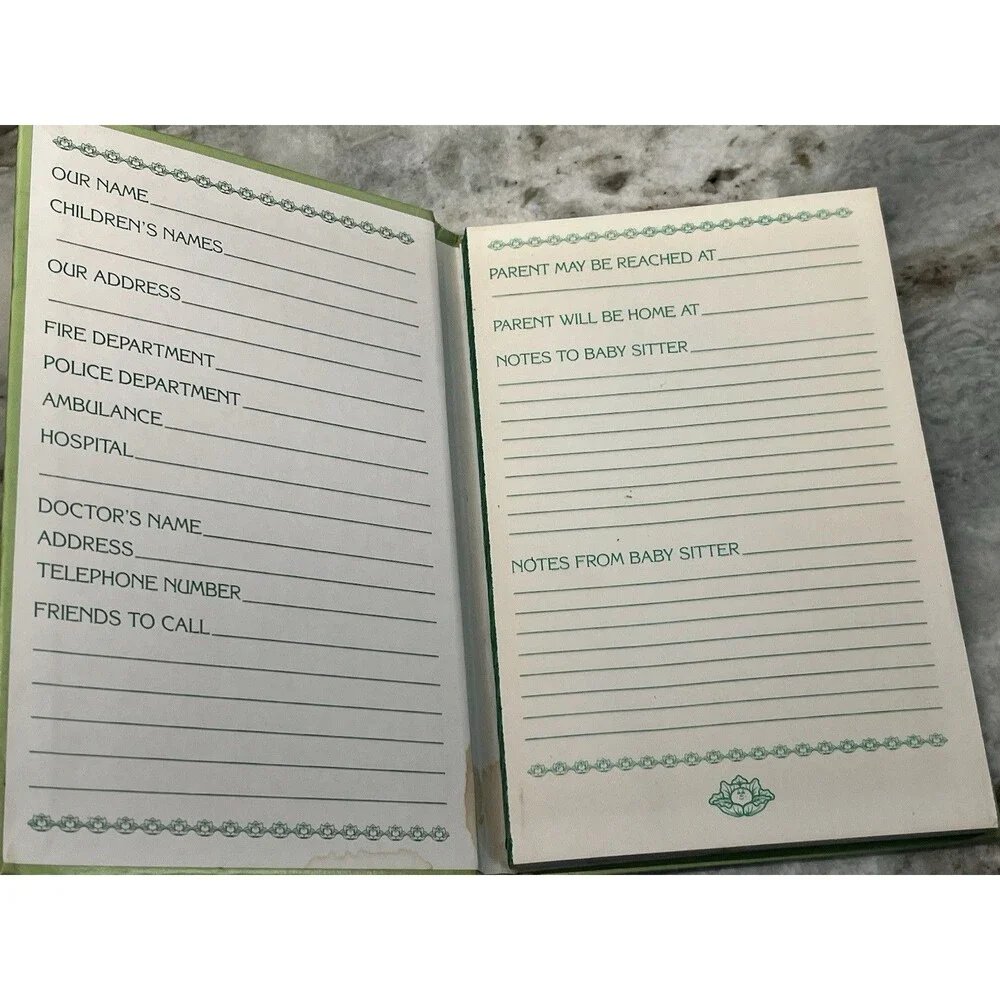 VINTAGE 1984 Cabbage Patch Kids Baby Sitter's Helper Book Unused Nostalgic